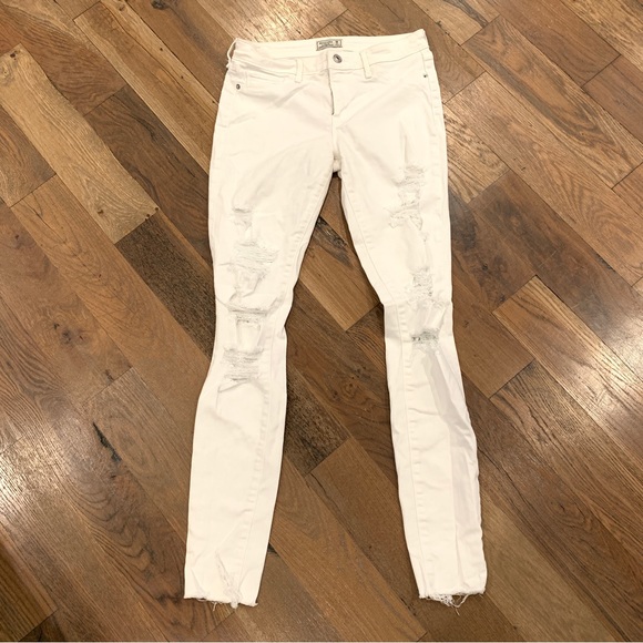 Abercrombie & Fitch Harper Super Skinny White Denim Distressed Jeans Size 26 - Picture 10 of 10